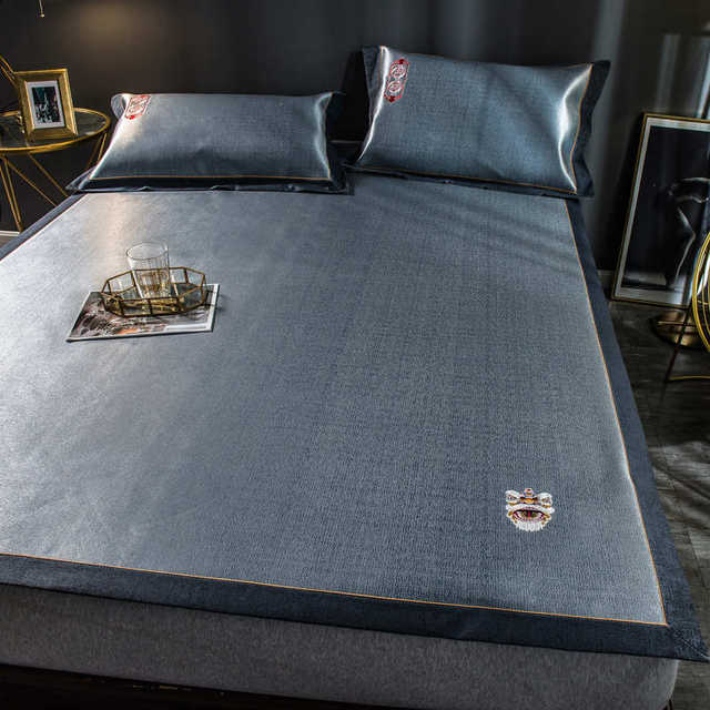 2023 new high -end A -class maternal and infant -level -grade -washed ice silk mats three -piece set of summer beds can be water
