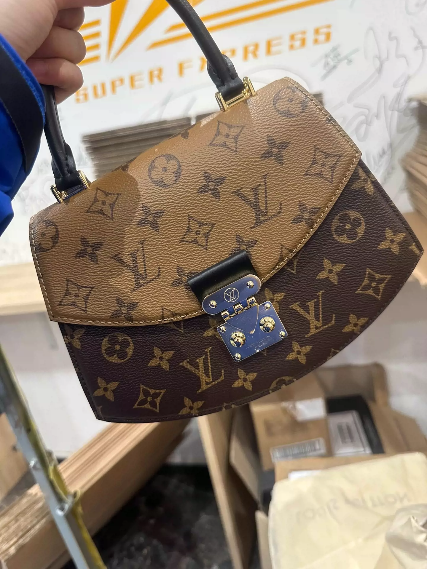 LV/路易威登扇子包贝壳老花满印涂层帆布手提单肩斜挎包M46-Taobao