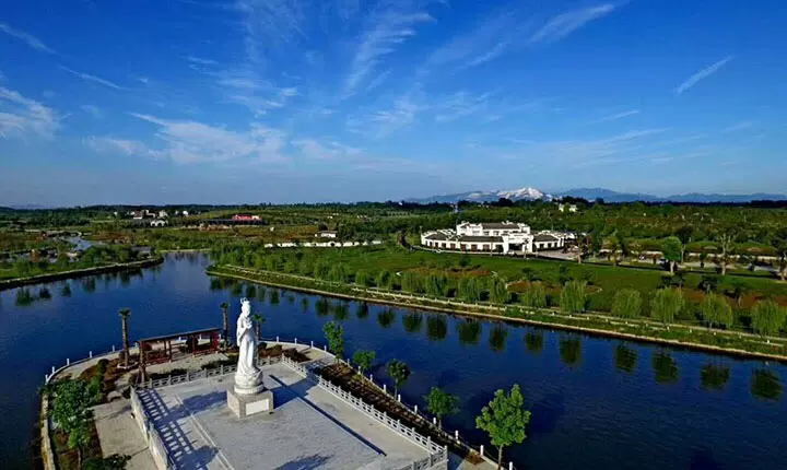 花朝河湾风景区图片