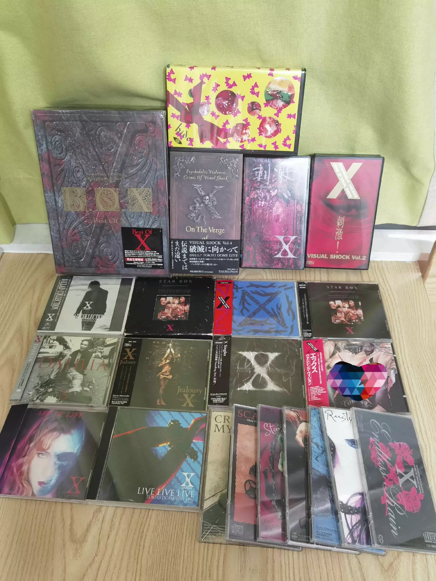 NEW限定品 + WORLD 外箱欠品 DVD X 簡介】日本最具傳奇色彩的搖滾樂團 