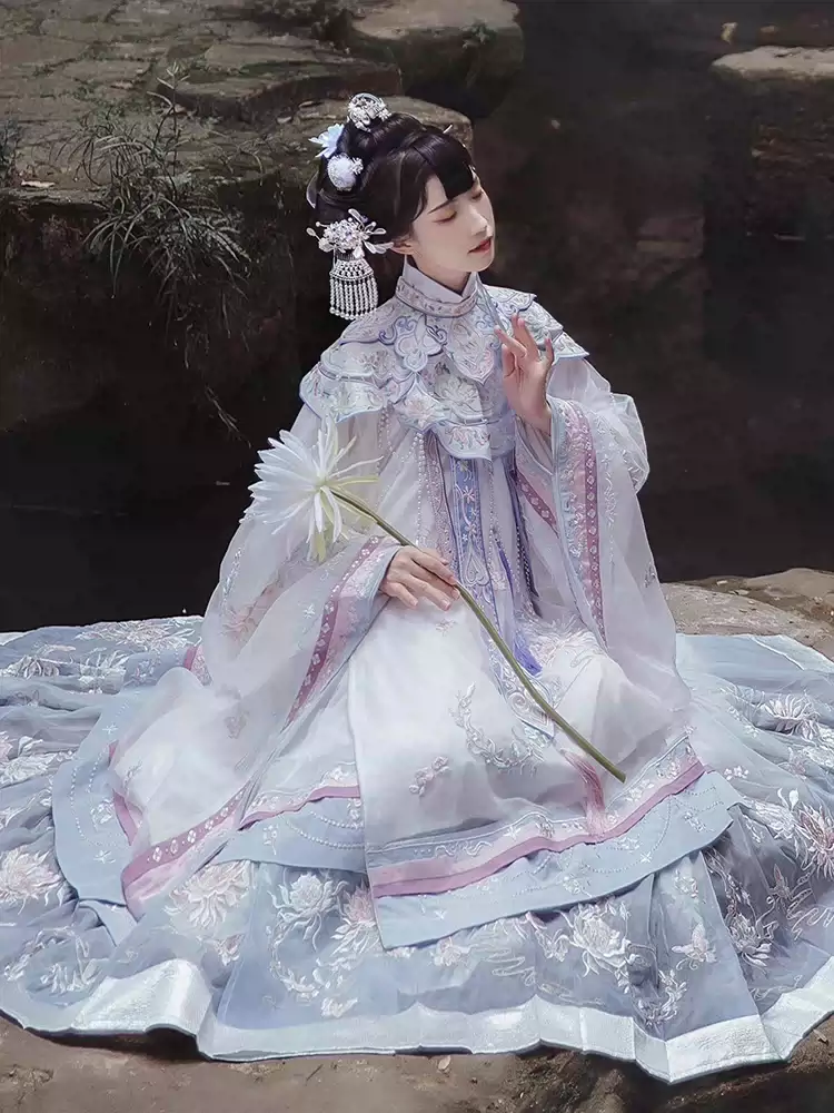 汉尚华莲12周年店庆款汉服昙华一梦刺绣长袄