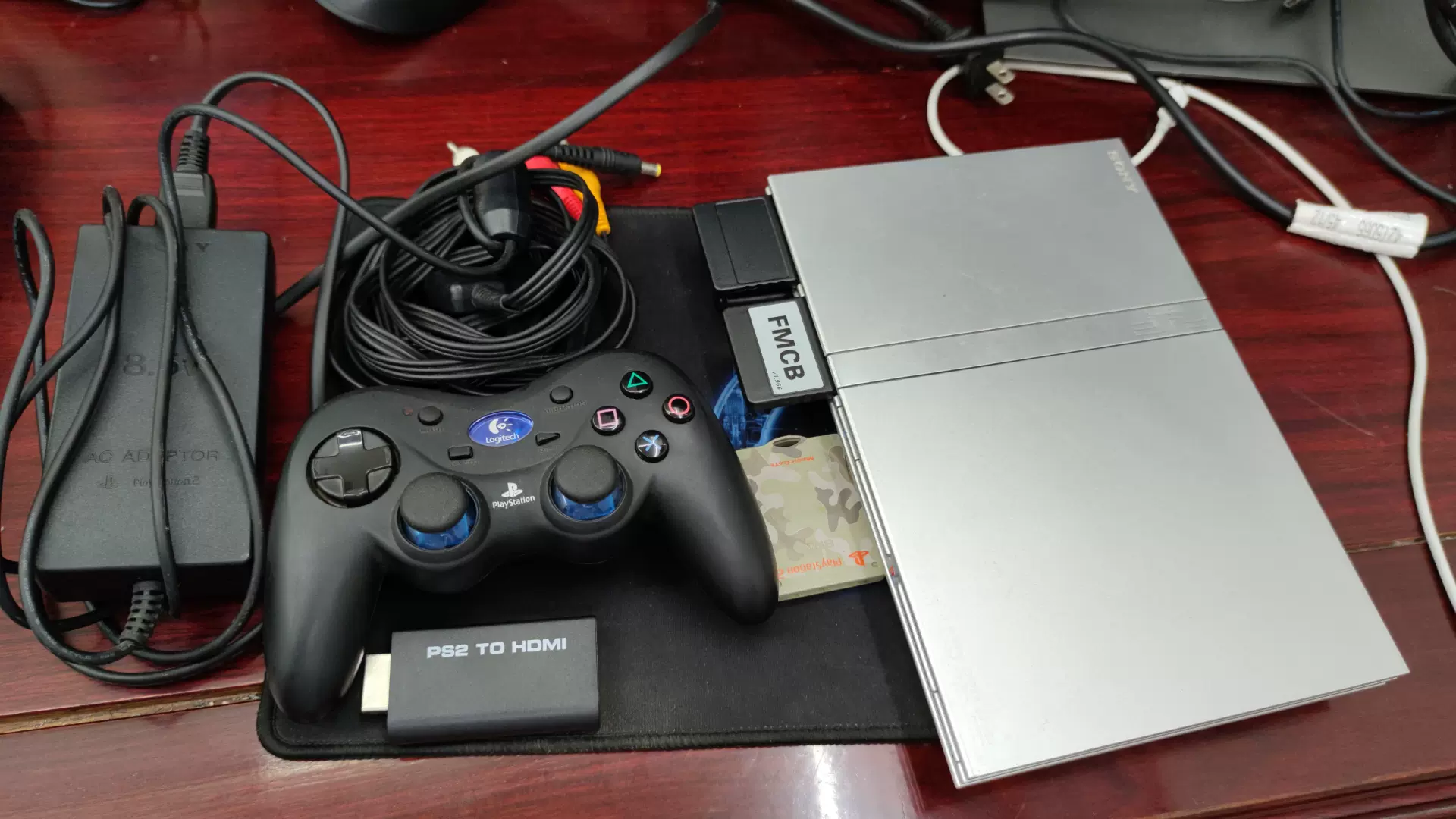 PS2 77000型號，可直讀，裝了引導卡，可以直接隨身碟玩-Taobao