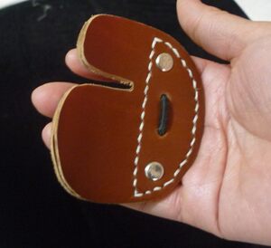 
Buyi Villager, Meihunting bow recurve bow archery Mediterranean finger protection double layer cowhide refined handmade