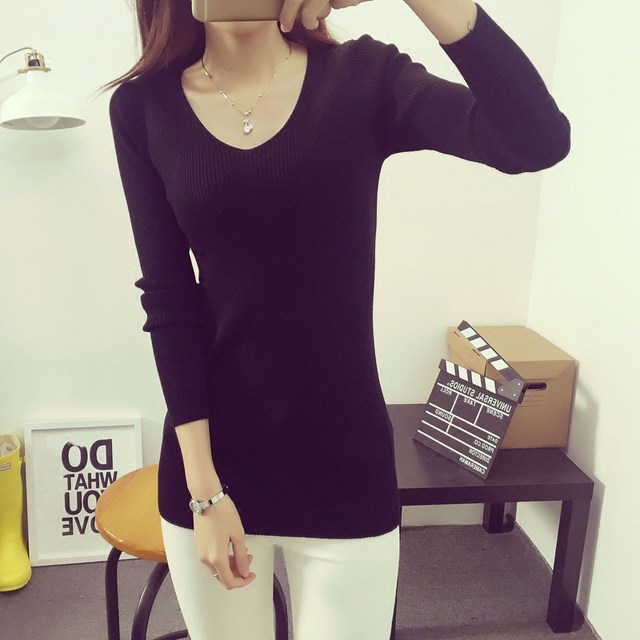 Autumn Korean style slim-fit hip-covering long-sleeved v-neck sweater for women mid-length pullover low-neck knitted bottoming shirt