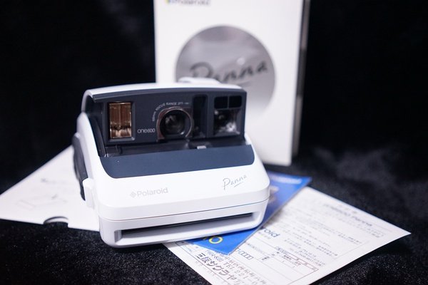 Polaroid Poli Come to Establish One600 Paris Lovers Panna Snow White Limited Imaging Camera