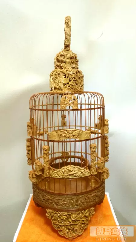 印籠　柘植　いぬ(犬)、　黄楊繊細彫刻　木製 印籠柘植いぬ(犬)、黄楊繊細彫刻木製