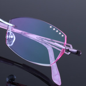 
With myopic rimless glasses for women, diamond-cut edge, no screws, pure titanium glasses frame, flat light color-changing glasses, ultra-light eyes
