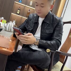 
Spring and Autumn Men's Lapel Multi-Pocket Leather Jacket Comfortable Trendy Fashion PU Top Slim Short Motorcycle Leather Jacket
