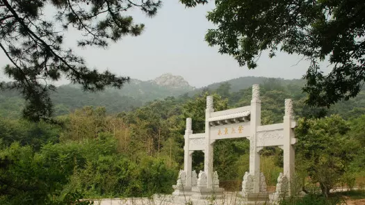 山东临沂冠山风景区图片