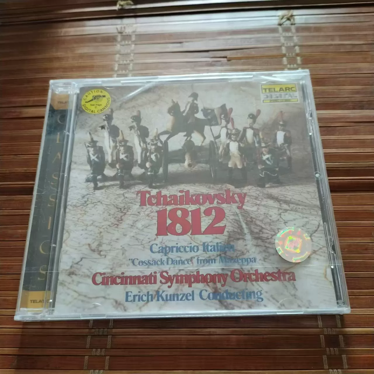 七龙珠チームドラゴンfrom AKB48 心の羽根CD+DVD S6952