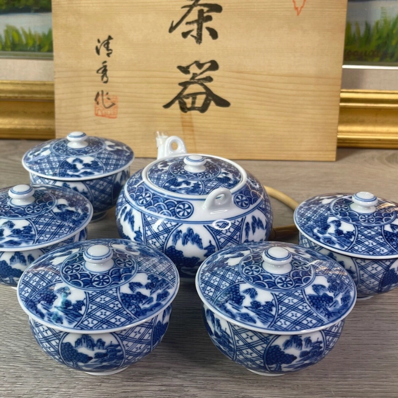 蓋付き煮物椀 青白花柄　染付　江戸後期位　箱付き コレクターの出品】染付蓋茶碗 3種16客 五良太甫 青花魁聖紋碗