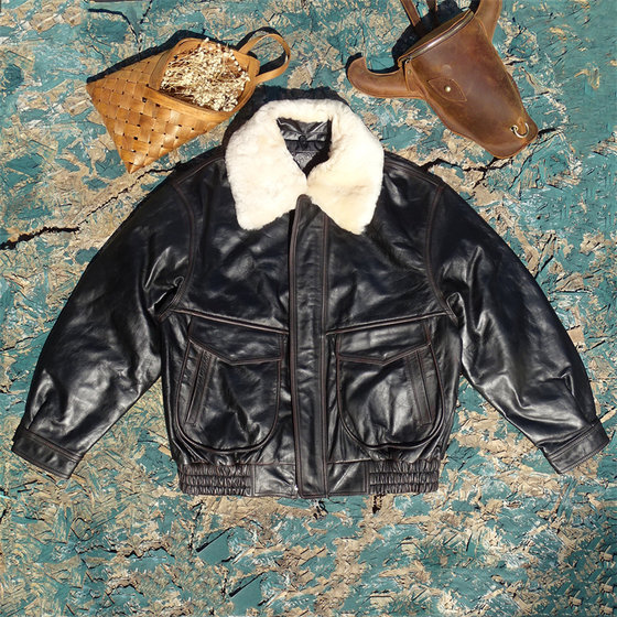 The same style for men and women! Tea core rubbing color softened horse leather genuine leather leather jacket for men and women white duck down removable wool collar down jacket
