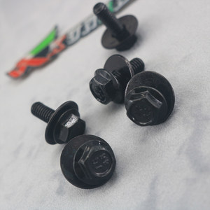 
No.9 M95C cushion screw nzmixf90mzmixE85C mechanic 110C90N70 original seat bucket screw