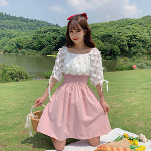 
Sweet and fresh dress 2025 new pleated waist-hugging and slim temperament high-waisted splicing small skirt