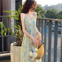 French-Style V-Neck Floral Spaghetti Strap Dress for Women, Summer 2026 New Style, Beach Vacation Style, Elegant Long Dress