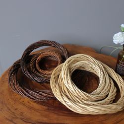 Wicker Handmade Flower Basket, Rattan Round Wreath, Decorative Flower Basket, Decorative Floral Arrangement, Fashionable Round Ring