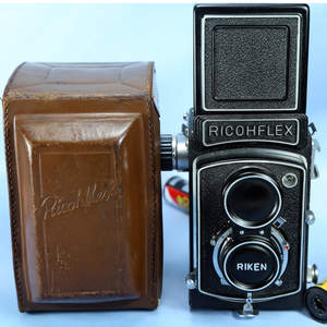 
Japan Ricohflex twin reflex camera 120 film medium format retro collection prop W One