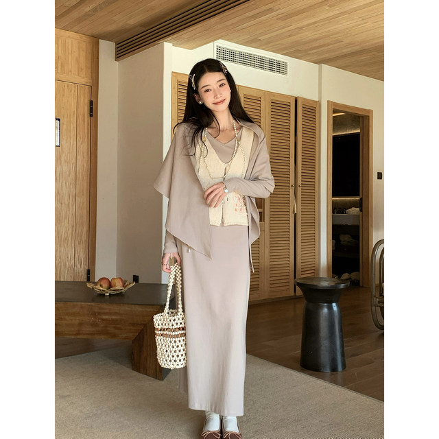 Thecoco various ways to wear two-piece shawl knitted dress for women's spring soft slim fit and slim skirt
