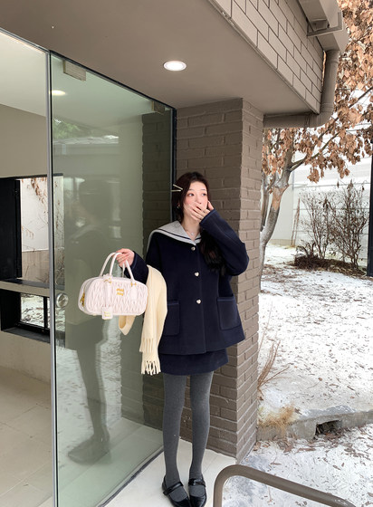 thepeachoffical [Berlin Academy Set] Navy neck short navy blue cotton coat for women in winter
