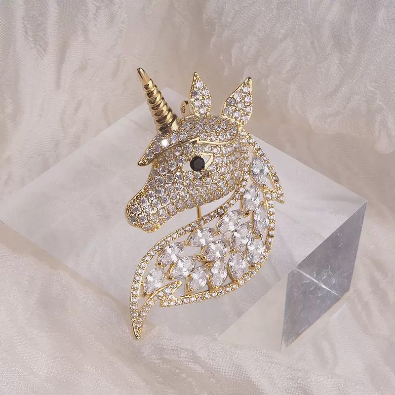 三八节礼物以梦为马水晶独角兽胸针女高档西装配饰别针连衣裙装饰