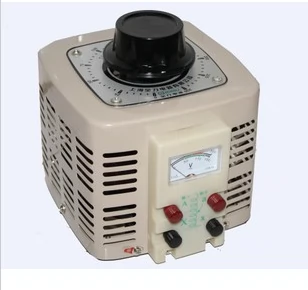 Bộ điều chỉnh điện áp tiếp xúc hoàn toàn Thượng Hải TDGC2-2KVA phù hợp để điều chỉnh điện áp, điều chỉnh tốc độ và kiểm soát nhiệt độ.