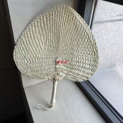 Heart-Shaped Large Palm Fan, Purely Handmade, Tourist Souvenir, Popular for Photos, Brand Advertising, Logo Embroidery