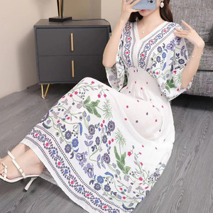 
Bohemian cotton silk floral dress with long front and rear V-neck beach skirt temperament Thai vacation long skirt travel