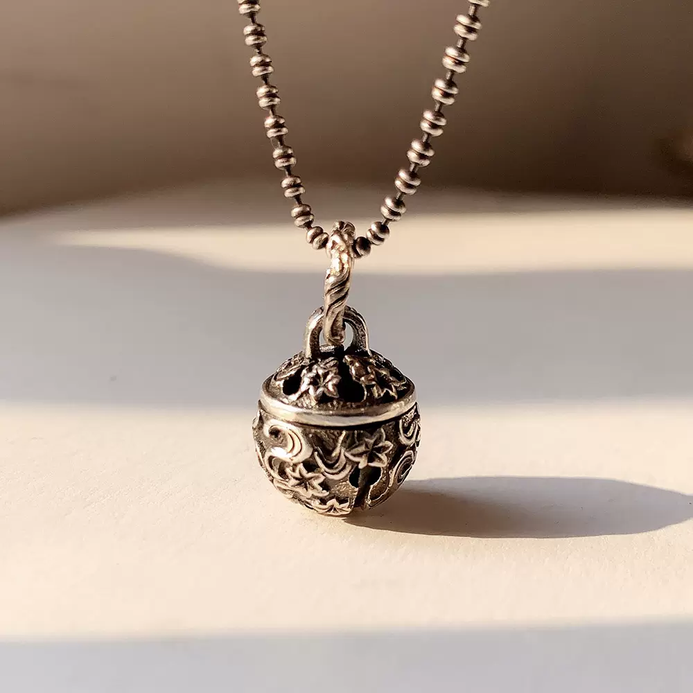 小众设计日式和风樱花云纹花草925银铃铛吊坠复古个性