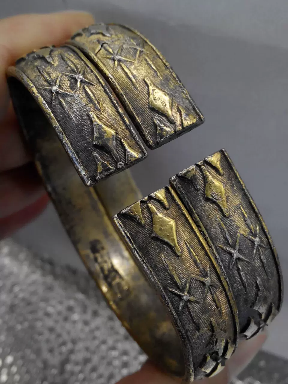 清代天津瑞華鎏金压模镯老银镯子长款压模镯里的领军者精品收藏 