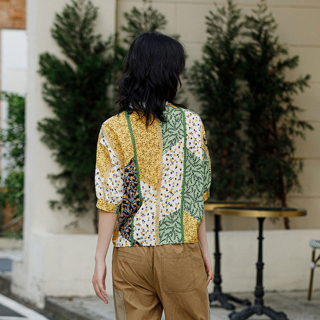 Floral literary and artistic style printed shirt  summer new pastoral small clear temperament retro shirt top women