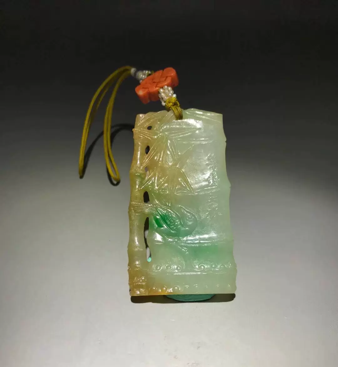 【 天然白翡翠 辟邪俑根付 】　倣古葬玉　明～清朝期　中華古玩 天然白翡翠 辟邪俑根付 】 倣古葬玉 明～清朝期 中華古玩 L0205F 清