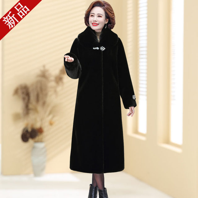 2025 new mother's clothing mink velvet mink long coat middle-aged and elderly women's fur coat thickened whole mink