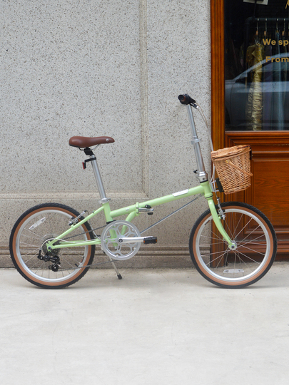 Brompton Rattan Bicycle Basket with Lid - Medium Blue