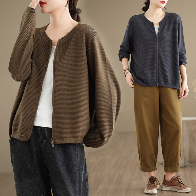 Literary round neck cotton knitted cardigan for women in autumn, casual and lazy style, large size long-sleeved sweater short jacket trendy
