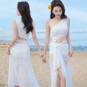 
Thai bikini bikini swimsuit women's split long skirt sexy small breasts high-end conservative slim vacation swimsuit