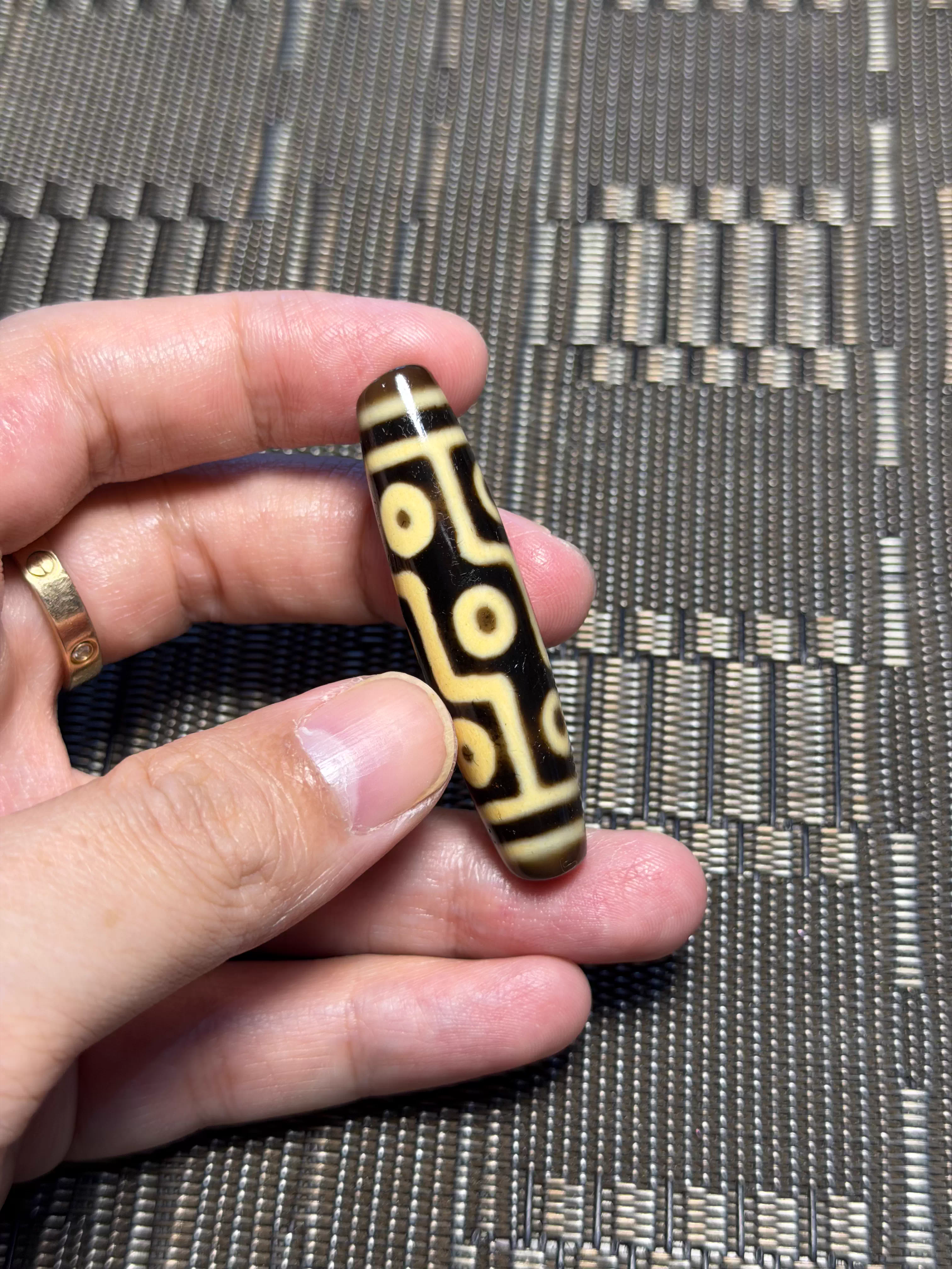 上肯藏传老玛瑙至纯上肯5a九眼天珠吊坠