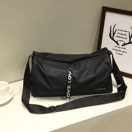 Men's bag sports fitness yoga bag short -distance travel bag men's large -capacity hand -in -law luggage bag women lightweight