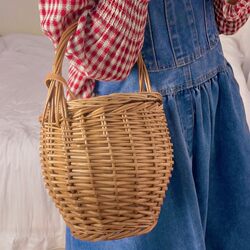 Wicker, Bamboo, and Rattan Hand-Woven Baskets, Vegetable Baskets, Gift Baskets, Shopping Baskets, Woven Flower Baskets, Large Country-Style Picnic Baskets