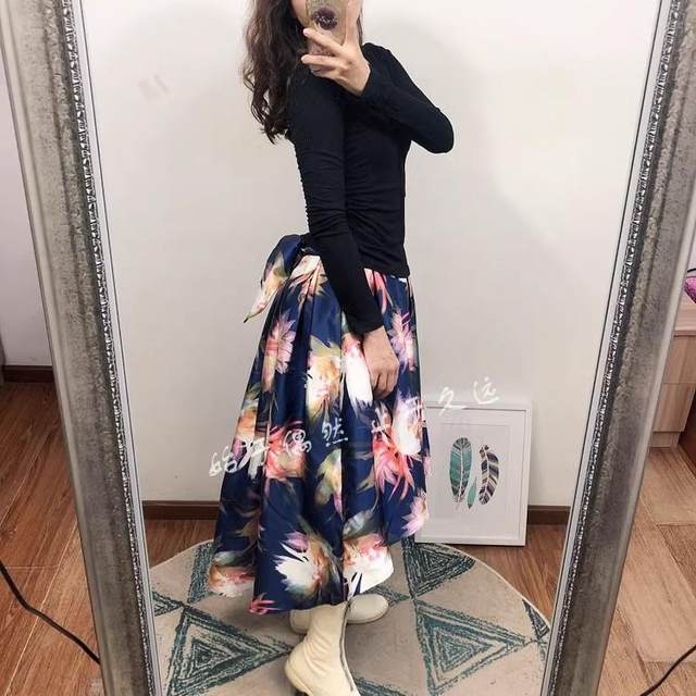2025 new products, avant-garde street, pioneer design, satin hard-print skirt, elegant princess skirt, women's clothing