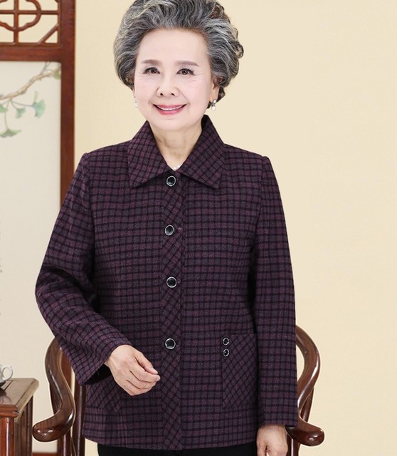 Middle-aged and elderly women's clothing Spring and Autumn Mom is long-sleeved 60-70-80 year old elderly elderly winter grandma's jacket jacket