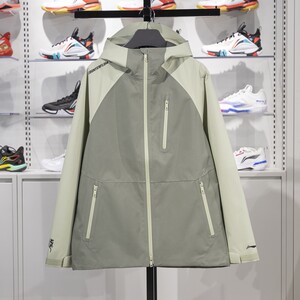 
李宁冲锋衣24新款户外单层男女同款防水运动风衣连帽外套AEMU049
