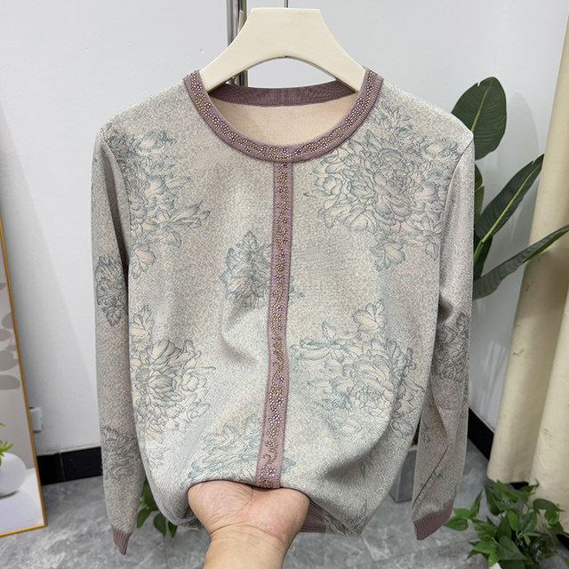Fashionable mother autumn clothes floral long-sleeved knitted top noble mother-in-law clothes round neck T-shirt middle-aged and elderly women's base shirt