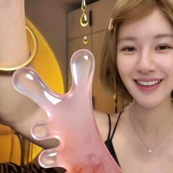 Ruth's Same Massage Brush! Four-In-One Meridian Brush, Multifunctional Facial and Head Essential Oil Scraping Board, a Powerful Tool for Clearing Blockages