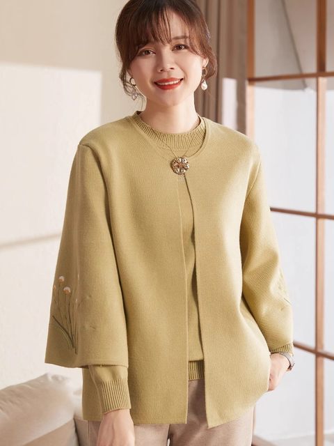 Xihui's mother's spring dress fashionable knitted sweater and sweater ...