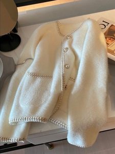 
French Little Flavor Pearl Button Sweater Cardigan Top Spring and Autumn White Soft Imitation Minky Velvet Women's Knitted Jacket