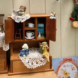Vintage Miniature Dollhouse Furniture, Mini Figurines, Toy Dollhouse Scenery, Display, Organizing, Storage Cabinet, Desktop