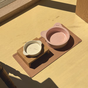 
Korean bridge.dog imported placemats, pet placemats, clean, hygienic, easy to clean, bd cool color adaptation