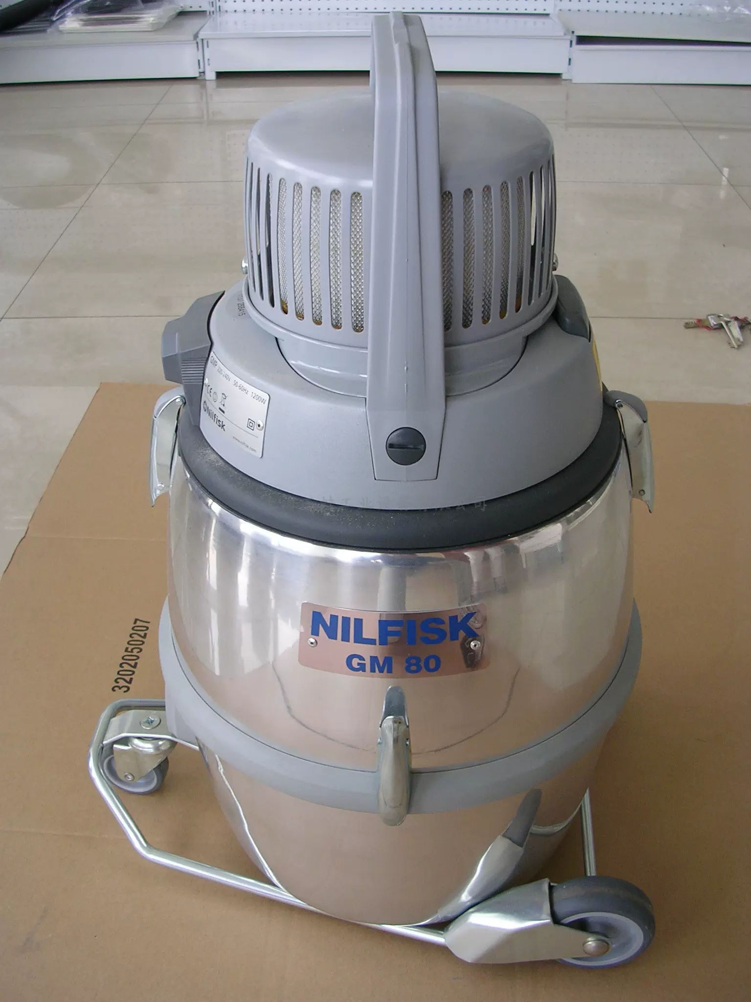 JUNK]USED NILFISK GM80 業務用掃除機[ST1107947]