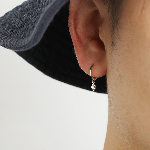 YiJian s925 sterling silver earrings for men, exquisite small pendants, single earrings for women, compact design, high street versatile style