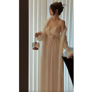 High-end nightgown for women 2026 autumn and winter new velvet thickened robe pure lust style slimming long skirt suit can be worn outside